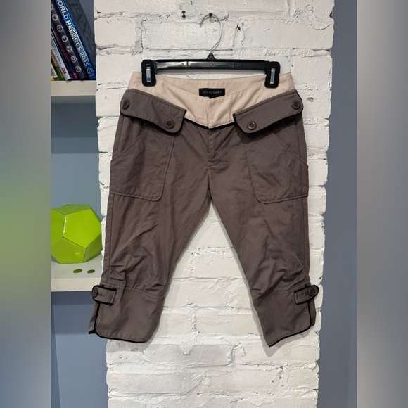 Jill Stuart Pants - Jill Stuart - Brown Cargo Capri Pants‎